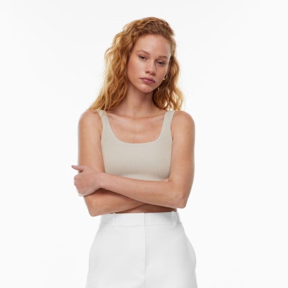 Aritzia Babaton Sculpt Knit Squareneck Cropped Tank in Matte Pearl